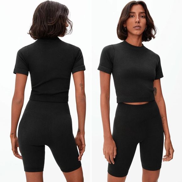 NEW Everlane The Seamless Tee XS/S Black Ribbed Short Sleeve Crew Crop Top Shirt - Picture 3 of 8